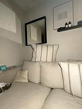 Snapshot of MissMaisiex chatting on 11, 11, 2025 MissMaisiex online show from 11, 11, 2025