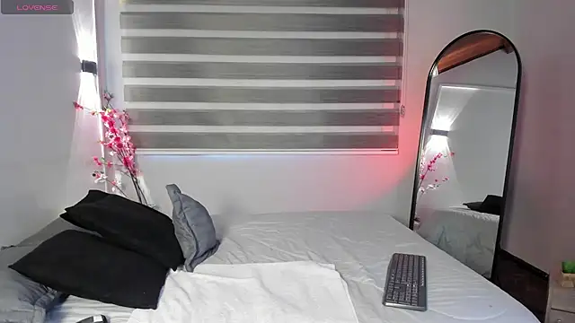 Snapshot of sweet_obsession__ chatting on 27, 9, 2025 sweet obsession online show from 27, 9, 2025