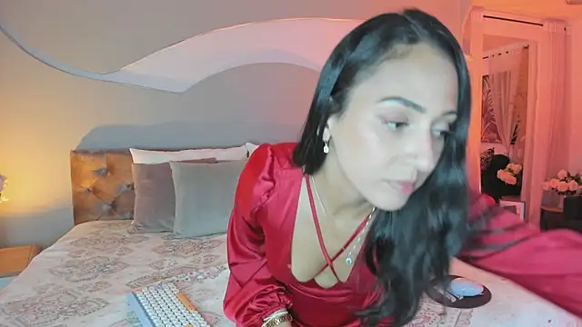 Elizabeth clark  online show from 19, 12, 2025