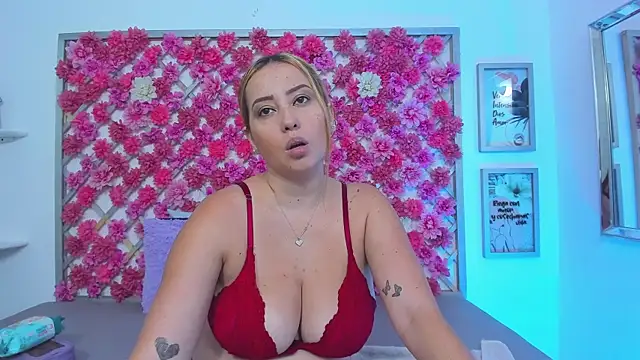 emmyrouse  online show from 13, 5, 2026