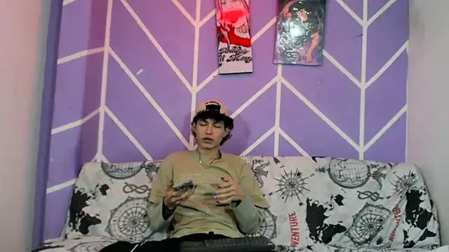 Maxxi hot23 online show from 18, 9, 2025