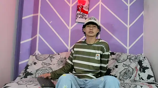 Maxxi hot23 online show from 26, 9, 2025