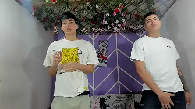 Maxxi hot23 online show from 9, 10, 2025