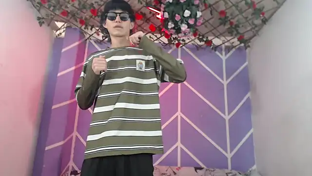 Maxxi hot23 online show from 14, 10, 2025