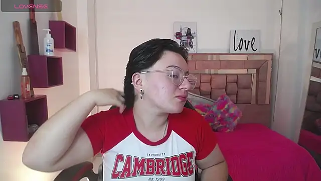 Snapshot of safyka chatting on 24, 11, 2025 safyka online show from 24, 11, 2025