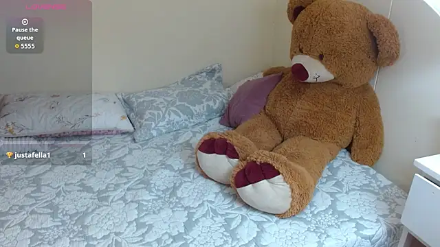 Snapshot of Pamela_Skyangels chatting on 26, 10, 2025 Pamela Skyangels online show from 26, 10, 2025