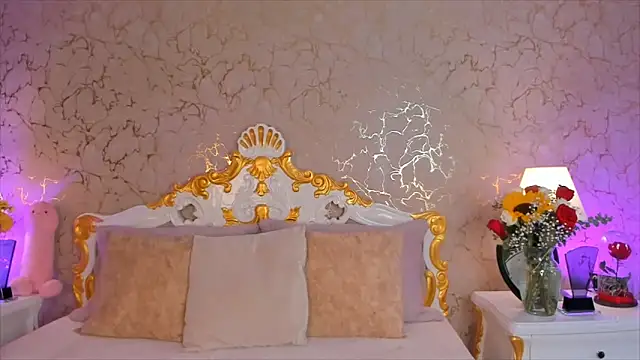 ScarlettWallace online show from 25, 9, 2025