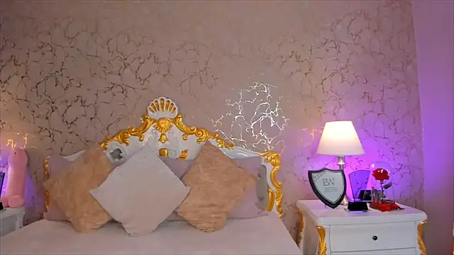 ScarlettWallace online show from 17, 10, 2025