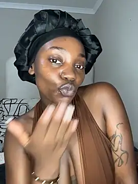 Snapshot of PrincessTamara chatting on 15, 12, 2025 PrincessTamara online show from 15, 12, 2025