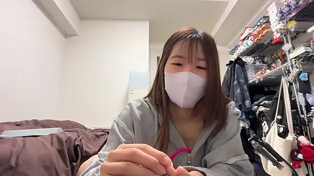 Snapshot of daiyo_kai_Gutara chatting on 25, 4, 2026 daiyo kai Gutara online show from 25, 4, 2026
