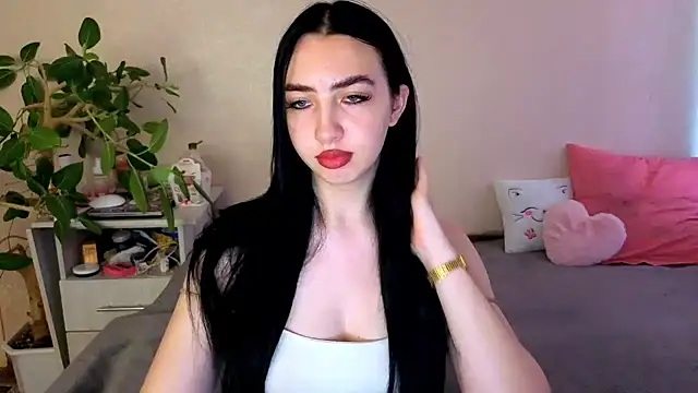 Snapshot of WildKittenX_ chatting on 3, 7, 2026 WildKittenX online show from 3, 7, 2026