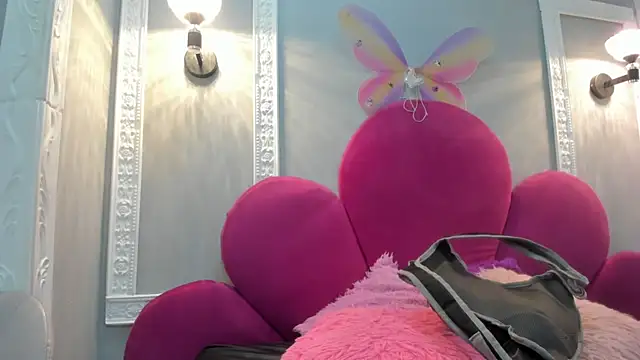 Snapshot of Bonniie_22 chatting on 14, 11, 2025 Bonniie 22 online show from 14, 11, 2025