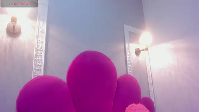 Snapshot of Bonniie_22 chatting on 4, 12, 2025 Bonniie 22 online show from 4, 12, 2025