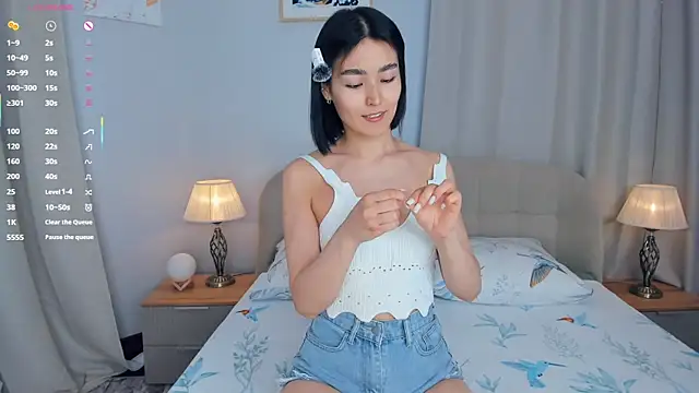 Snapshot of RanelDiva chatting on 20, 11, 2025 RanelDiva online show from 20, 11, 2025