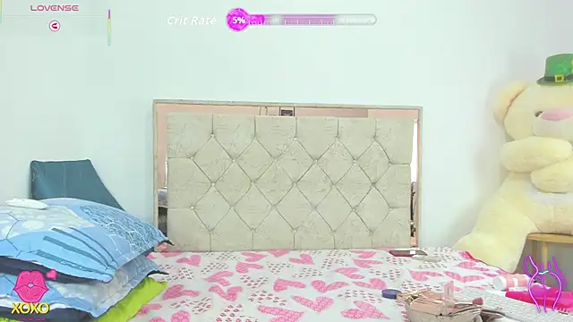 Snapshot of LunaaSweett chatting on 25, 4, 2026 LunaaSweett online show from 25, 4, 2026