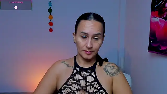 Sara Charmy online show from 8, 5, 2026