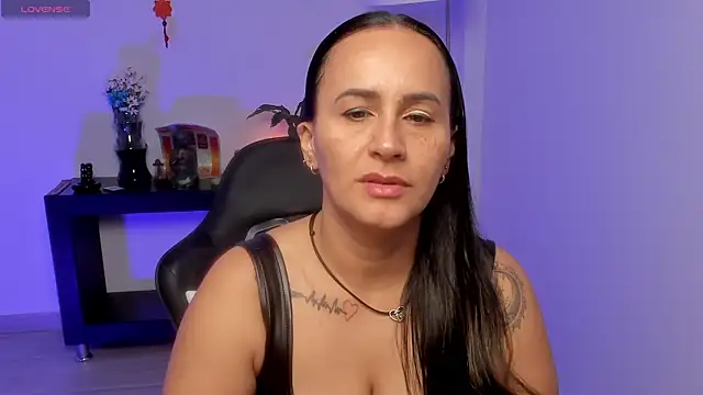 Snapshot of Sara_Charmy chatting on 12, 6, 2026 Sara Charmy online show from 12, 6, 2026