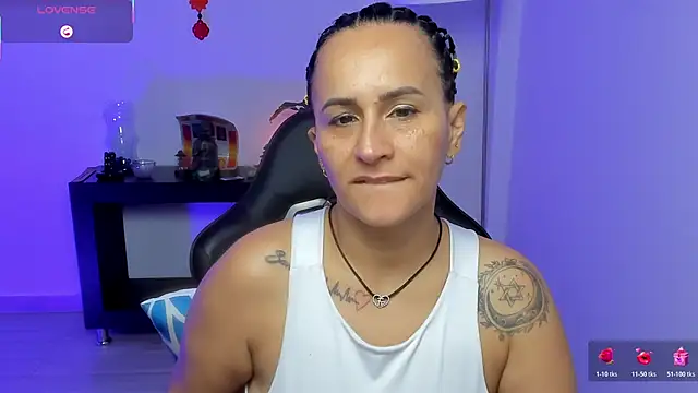 Snapshot of Sara_Charmy chatting on 18, 6, 2026 Sara Charmy online show from 18, 6, 2026