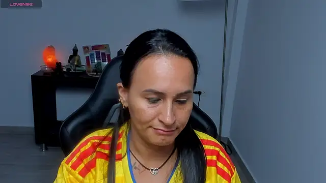 Snapshot of Sara_Charmy chatting on 7, 7, 2026 Sara Charmy online show from 7, 7, 2026