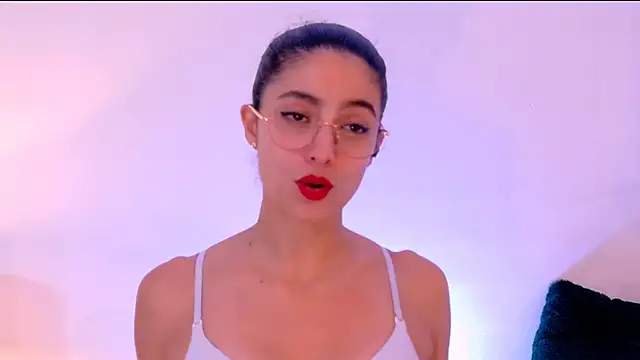 Snapshot of Angell-Bell- chatting on 12, 3, 2025 Angell-Bell- online show from 12, 3, 2025