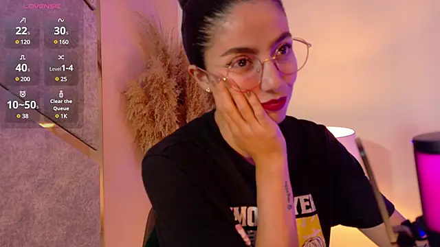 Snapshot of Angell-Bell- chatting on 18, 3, 2025 Angell-Bell- online show from 18, 3, 2025