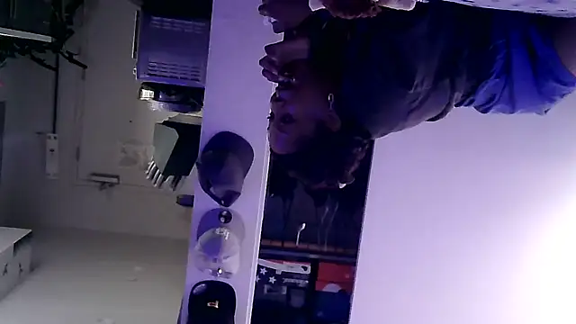 sexyblackcouple20 online show from 15, 3, 2025