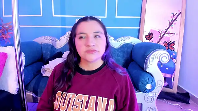 Snapshot of TaraTaylorr chatting on 8, 4, 2026 TaraTaylorr online show from 8, 4, 2026