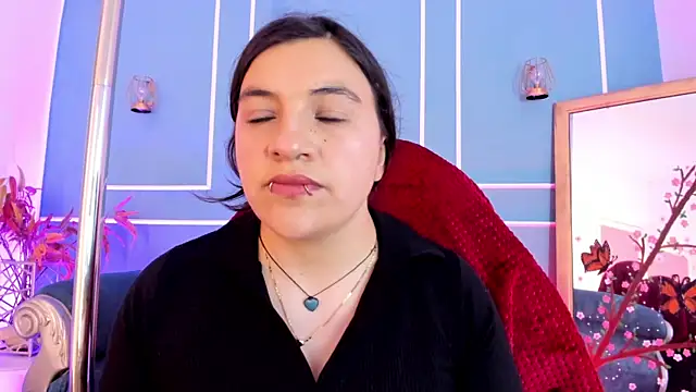 Snapshot of TaraTaylorr chatting on 29, 4, 2026 TaraTaylorr online show from 29, 4, 2026