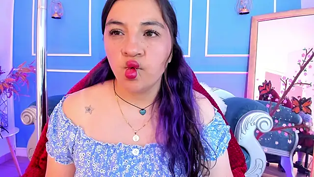 Snapshot of TaraTaylorr chatting on 2, 5, 2026 TaraTaylorr online show from 2, 5, 2026