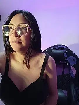 Snapshot of MiaStarts chatting on 5, 5, 2026 MiaStarts online show from 5, 5, 2026