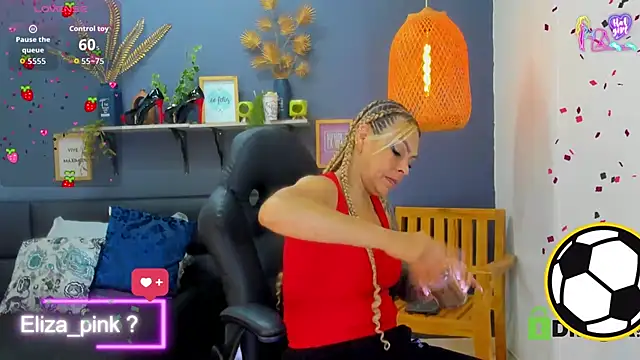 Snapshot of yessila_parker chatting on 23, 6, 2026 yessila parker online show from 23, 6, 2026