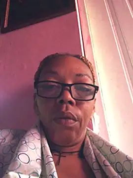 Ladyzee25 online show from 7, 5, 2026
