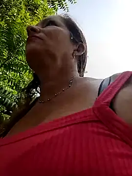 Sexy-Woman-Mature online show from 9, 5, 2026