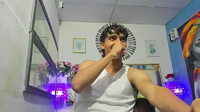 Snapshot of heiker_ chatting on 19, 3, 2025 heiker online show from 19, 3, 2025