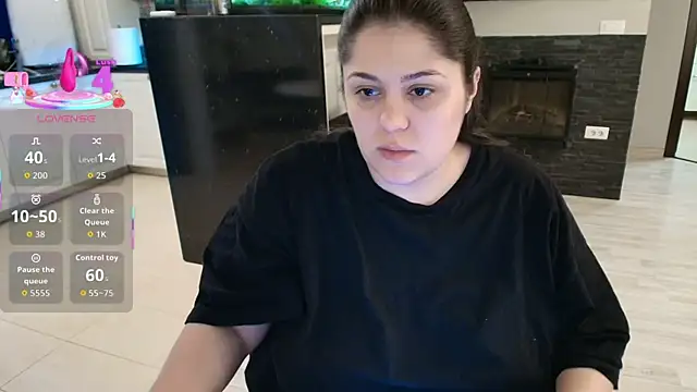 Snapshot of Layla- chatting on 16, 2, 2026 Layla- online show from 16, 2, 2026