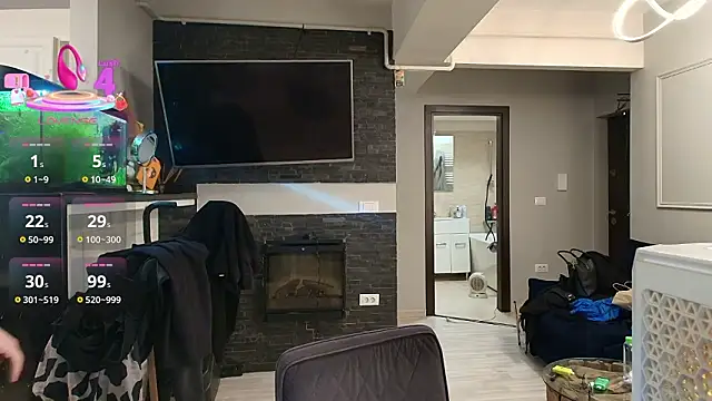 Snapshot of Layla- chatting on 14, 3, 2026 Layla- online show from 14, 3, 2026