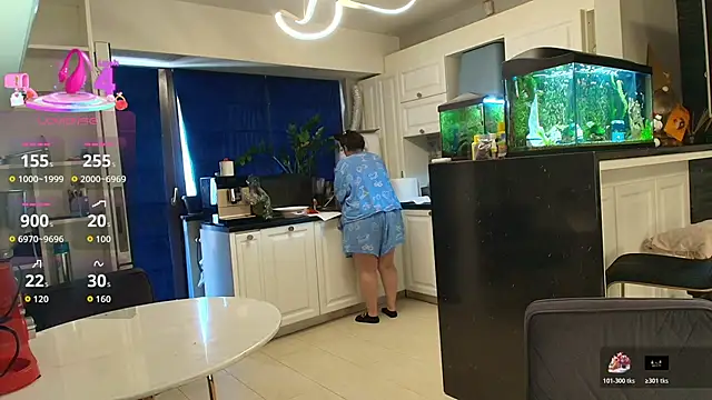 Snapshot of Layla- chatting on 26, 3, 2026 Layla- online show from 26, 3, 2026