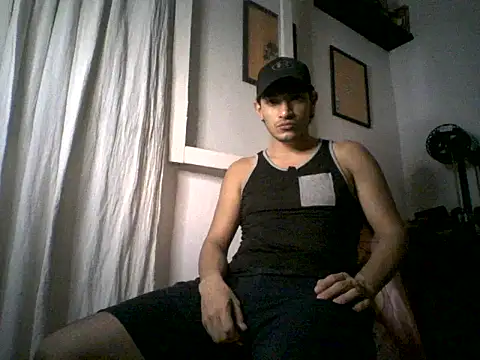 Snapshot of Re7ina chatting on 27, 2, 2025 Re7ina online show from 27, 2, 2025