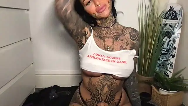 Snapshot of Peaches_and_the_Cream chatting on 12, 3, 2026 Peaches and the Cream online show from 12, 3, 2026