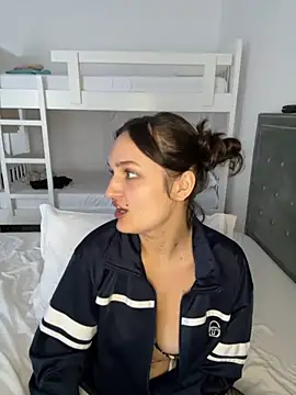 Snapshot of SpicyPalmera chatting on 3, 10, 2025 SpicyPalmera online show from 3, 10, 2025