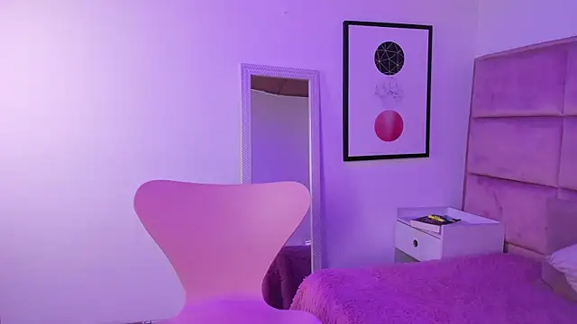 Snapshot of Marianna_Ray_ chatting on 11, 3, 2025 Marianna Ray online show from 11, 3, 2025