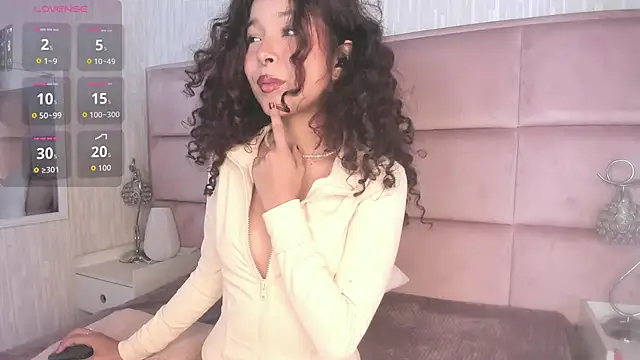 Snapshot of Marianna_Ray_ chatting on 30, 9, 2025 Marianna Ray online show from 30, 9, 2025