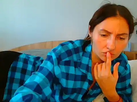 Snapshot of Irina9793 chatting on 16, 10, 2025 Irina9793 online show from 16, 10, 2025