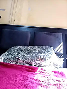 JuicyMilkyTizzy online show from 19, 3, 2026