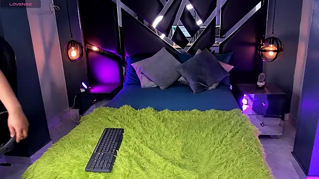 Melissa 23  online show from 7, 3, 2025