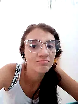 Snapshot of ArianaaGrace chatting on 25, 9, 2025 ArianaaGrace online show from 25, 9, 2025