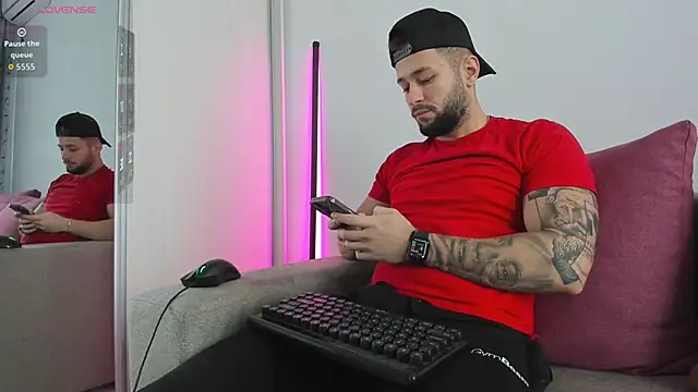 Snapshot of nicholasX1 chatting on 1, 3, 2026 nicholasX1 online show from 1, 3, 2026