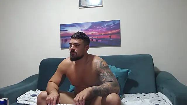 Snapshot of Tiberius_hunk chatting on 26, 9, 2025 Tiberius hunk online show from 26, 9, 2025