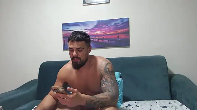 Snapshot of Tiberius_hunk chatting on 30, 9, 2025 Tiberius hunk online show from 30, 9, 2025