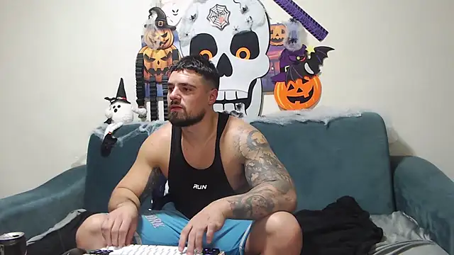 Snapshot of Tiberius_hunk chatting on 2, 11, 2025 Tiberius hunk online show from 2, 11, 2025